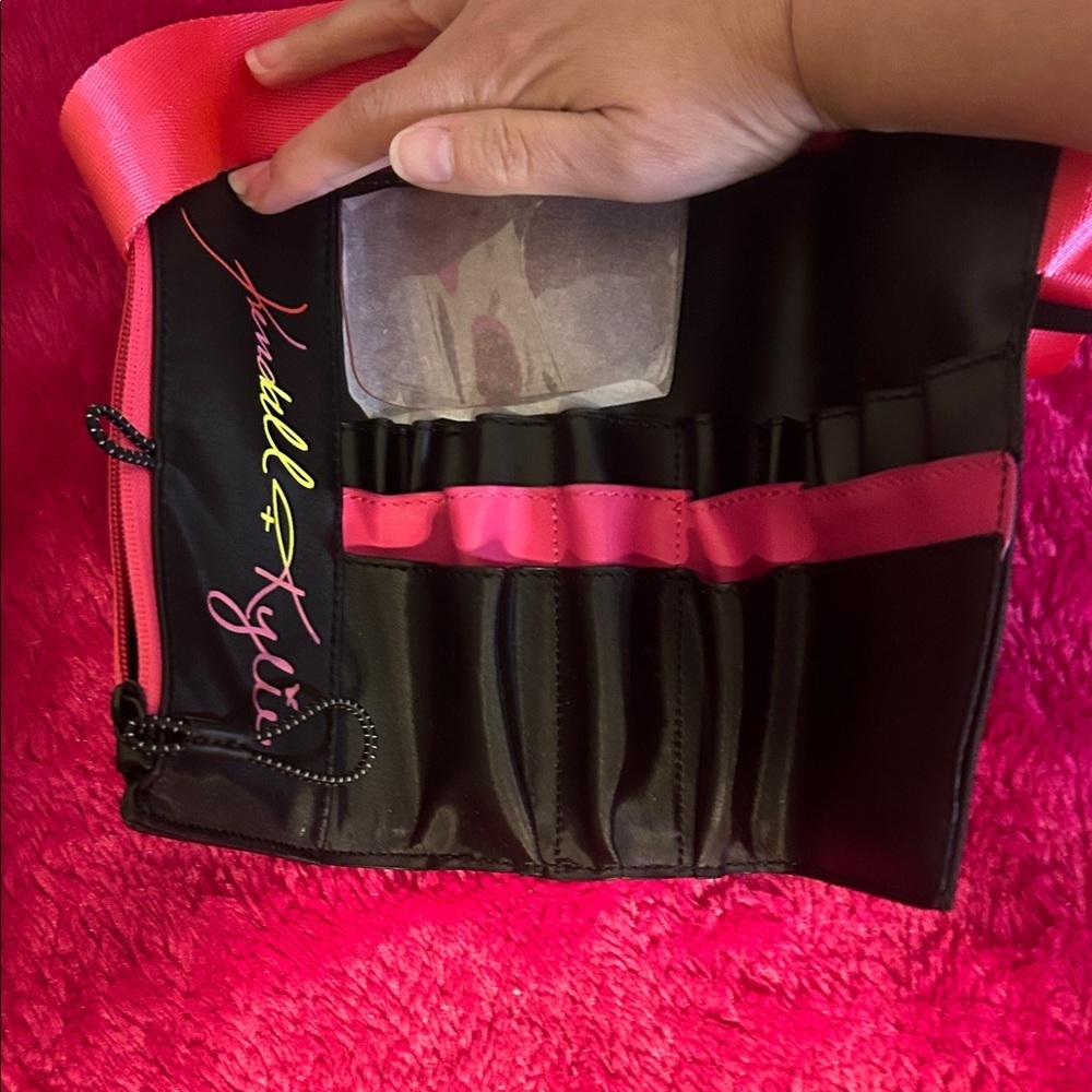 Kendall & Kylie Black Bag with Pink Strap and Neon Script Makeup Carrier - Picture 4 of 6